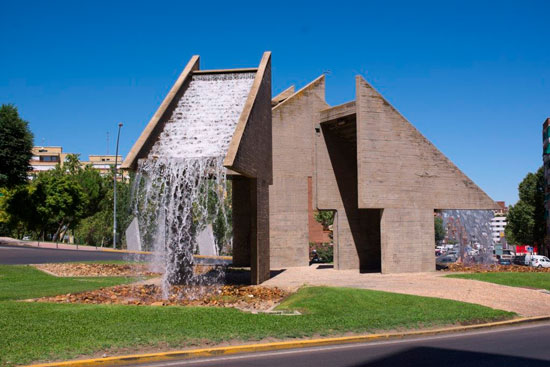 Fuente de las escaleras de Fuenlabrada